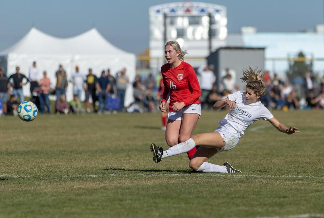 Bishop Kelly’s Lauren Elwer was voted the state’s 4A player of the year for the second year in a row.