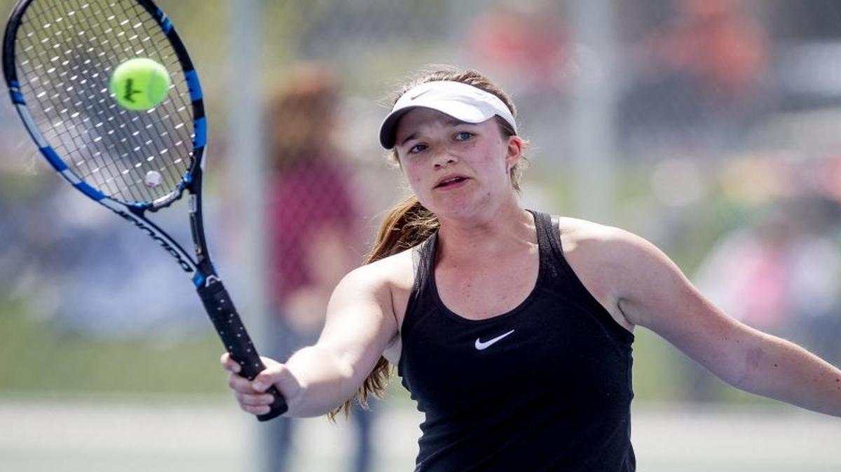 Borah’s Sydnie Binder, pictured during the Capital Invitational, won the 5A District Three Tournament girls singles title with a 6-0, 6-3 victory over Timberline’s Devon Austin-Canning.