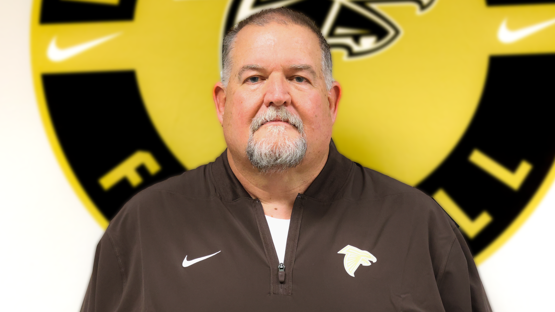 Vallivue hires its next football coach. He steps in for a former Super Bowl champ