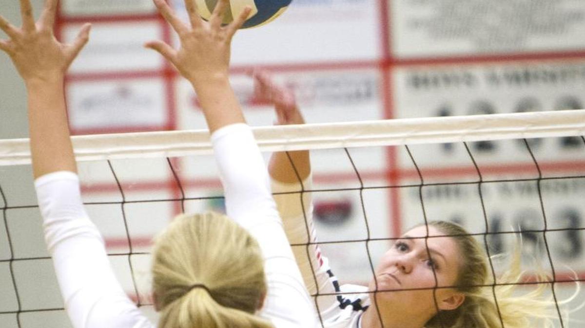 Boise senior outside hitter Payton Spoja, facing, led the Braves in kills in four-set victories against Eagle and Mountain View on Wednesday at Rocky Mountain High. Spoja finished the night with 36 kills, helping the Braves earn a spot in next week’s state tournament.