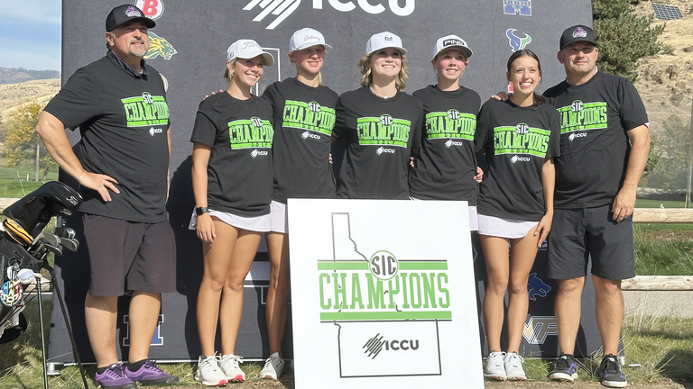 New year, same result. Perennial golf powers cruise to district titles