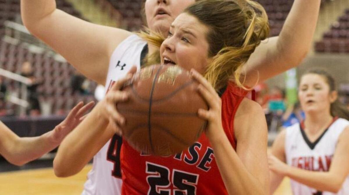 Boise’s Mandy Simpson battles under the basket during a 5A girls state basketball tournament game against Highland on Feb. 18, 2016, at the Idaho Center in Nampa. The Braves finished third at state and Simpson went on to make the Idaho Statesman’s 5A All-Idaho first team.