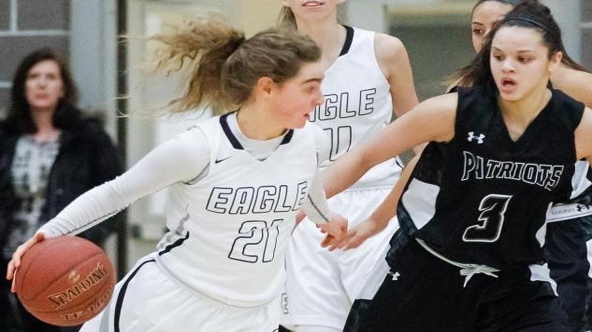 Eagle’s Cassidy Tiegs, left, leads the Mustangs with 14.7 points per game, while Centennial’s Tori Williams, right, tops the 5A SIC with 18.3 points per game.