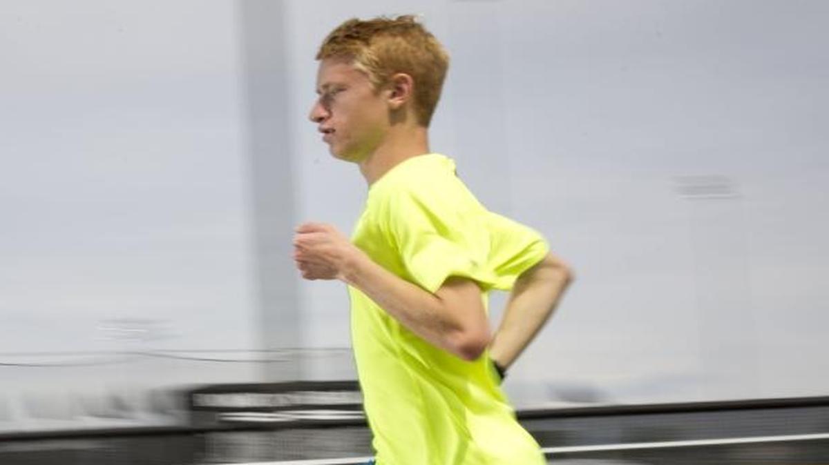 In 2016, Michael Slagowski became only the ninth high school runner in U.S. history to complete the mile in less than four minutes when he won the elite race in 3 minutes, 59.53 seconds at the Nike Jesuit Twilight Relays in Portland.