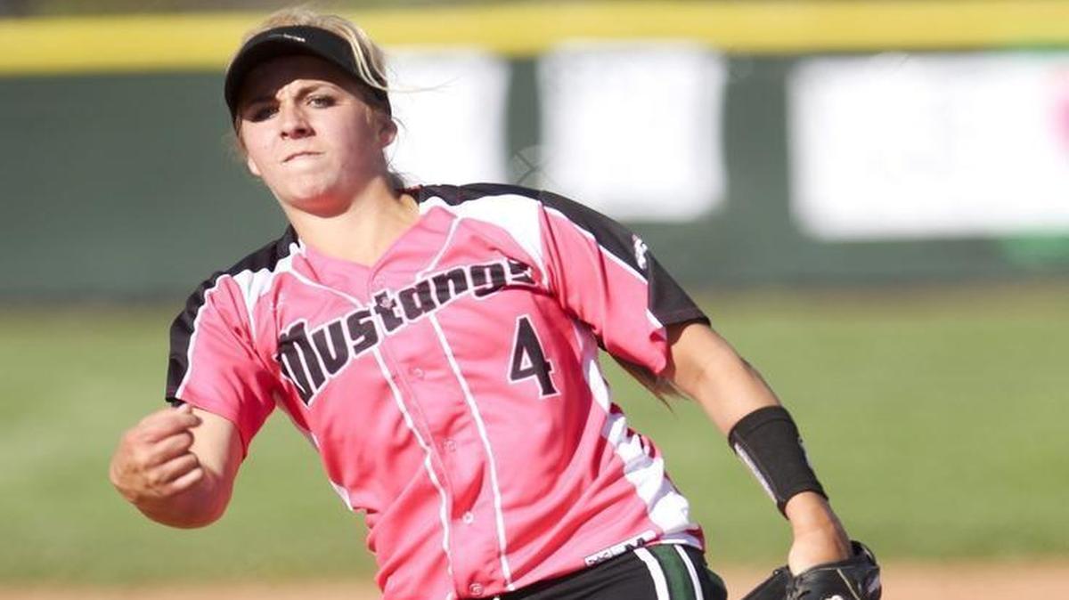 Eagle’s Bradie Fillmore throws a pitch April 26 against Columbia.