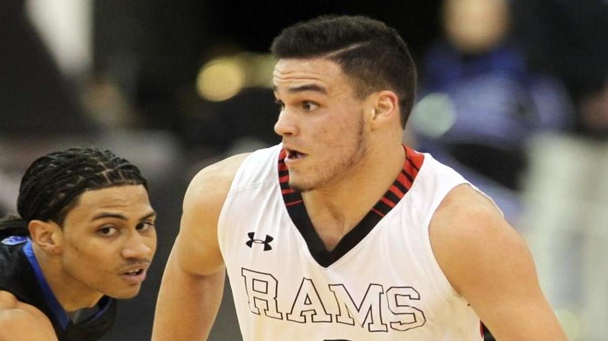 Highland High graduate Stefan Gonzalez, right, recently announced he was transferring from Saint Mary’s to UC Davis.