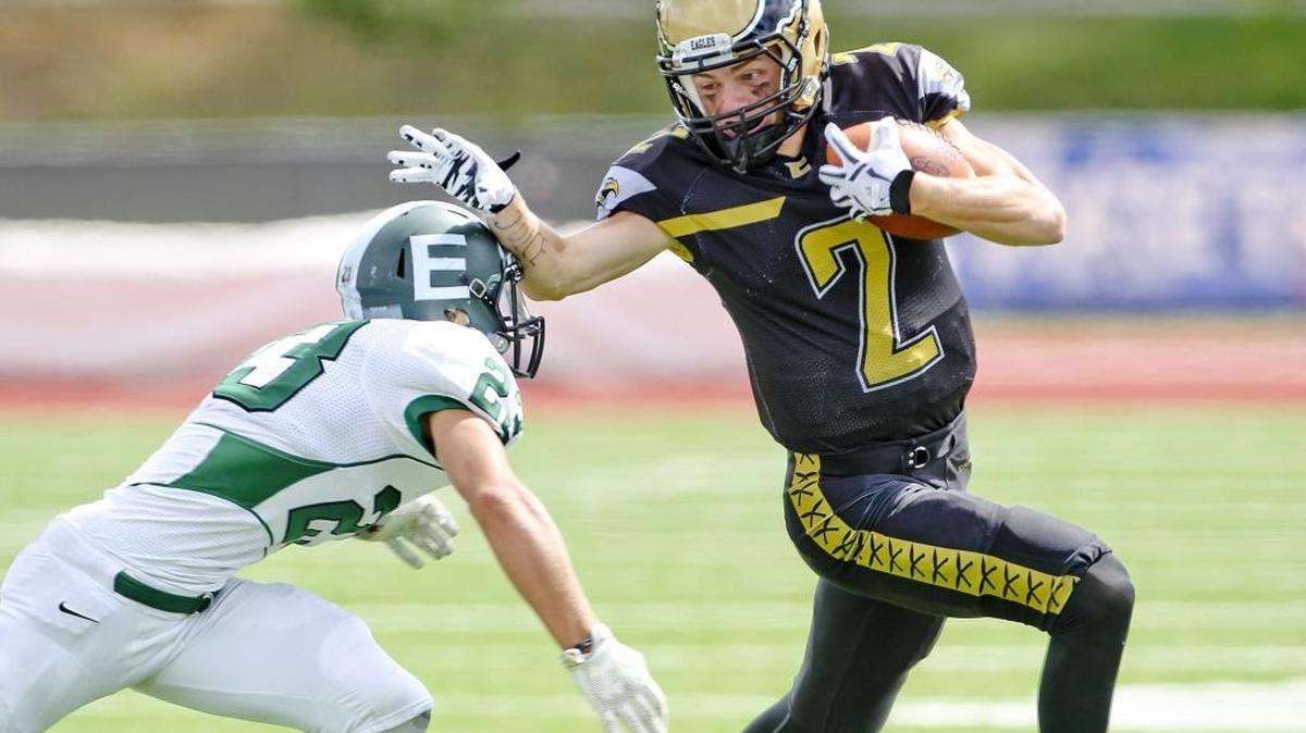 Capital High wide receiver Sam Brixey enters Friday’s 5A state quarterfinal at Mountain View as the owner of the school single-season record in receiving yards at 1,126. “You get over a thousand yards in high school football — shoot, there are two guys in Capital history who’ve done that, and we’ve had some really good receivers,” Capital coach Todd Simis said. “It’s a pretty impressive accomplishment.”