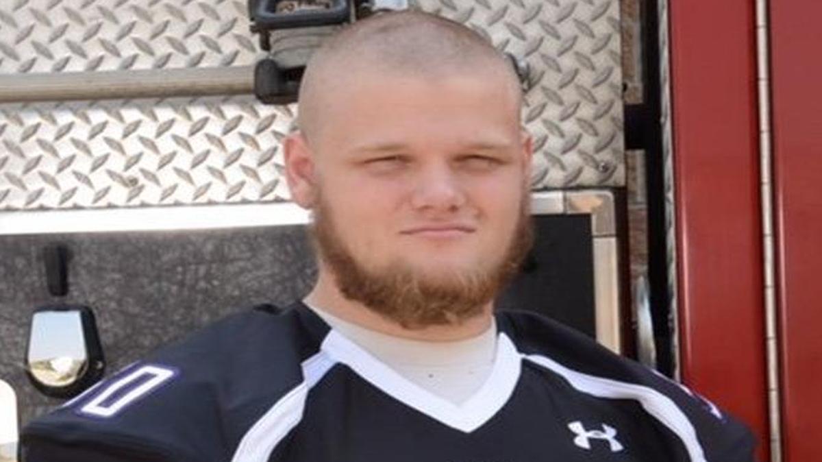 Former Rocky Mountain High offensive lineman Zack Bennett poses for a portrait in 2015.