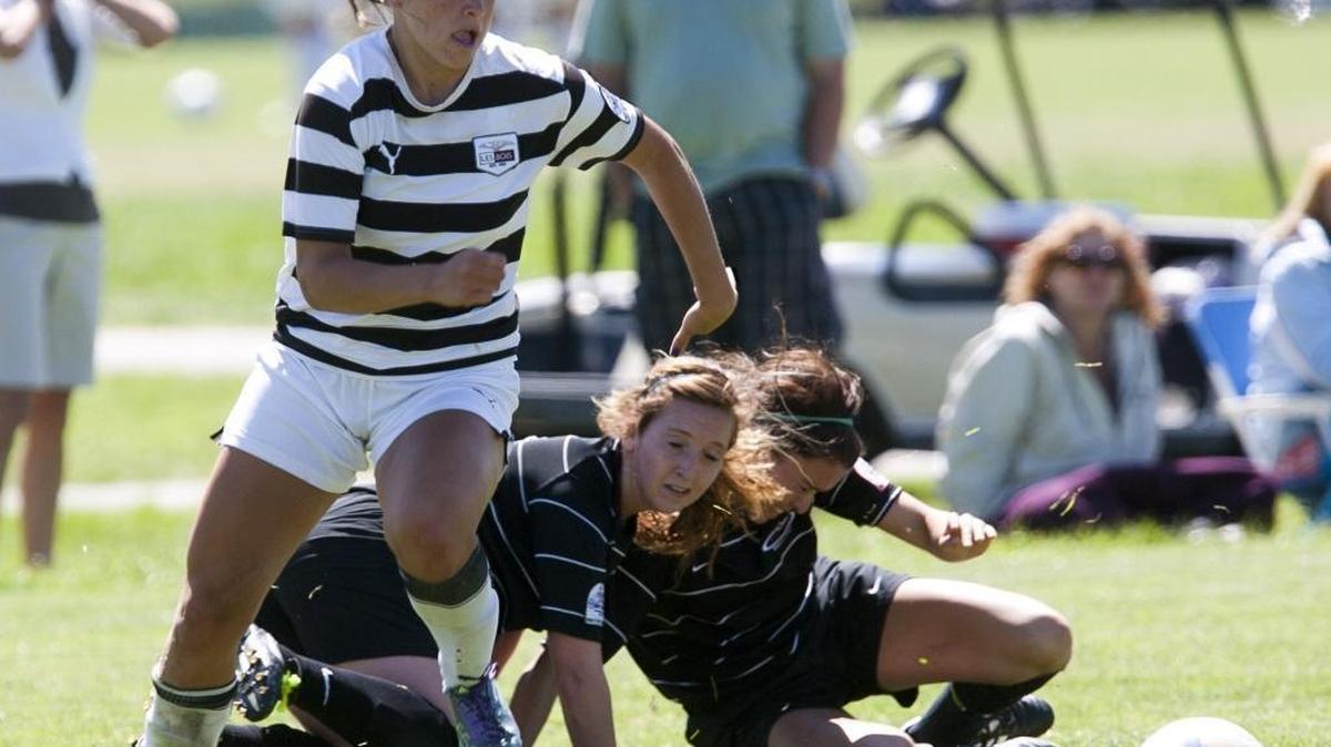 Sofia Huerta, a former Centennial High and FC Nova girls soccer player, begins her second season as a pro on Saturday with the Chicago Red Stars.