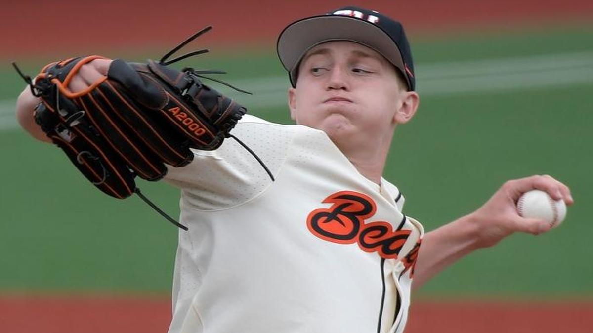 Oregon State sophomore pitcher Jordan Britton, a Caldwell High grad, delivers a pitch against Oregon on Tuesday.
