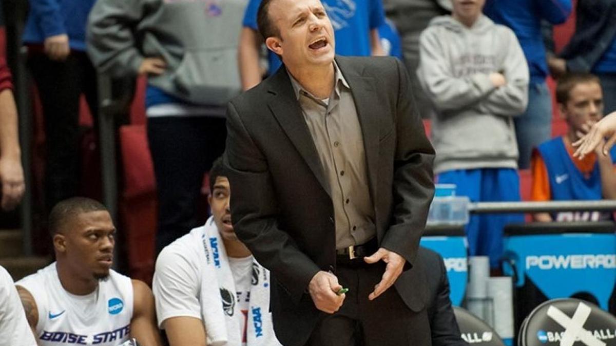 Boise State associate head coach Jeff Linder has accepted his first head coaching job at Northern Colorado.