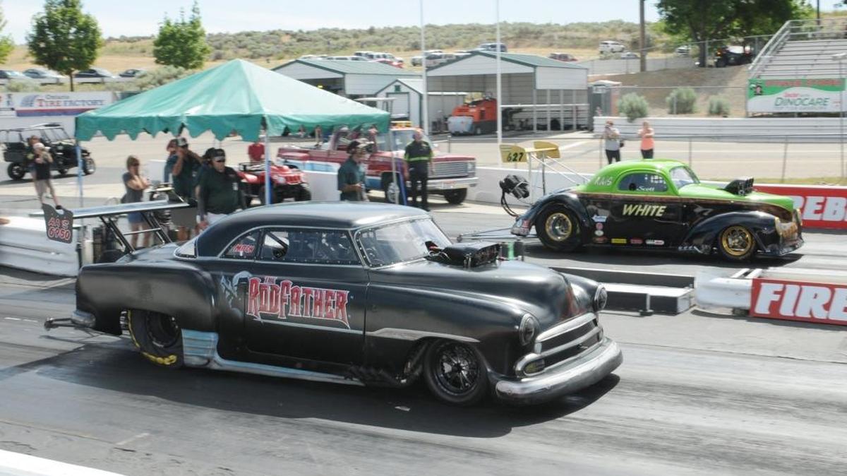Scott White of Seaside, Ore., far lane, defeated Mitch Chamblerlin of Orting, Wash., in a rematch of last year’s AA/Supercharged final at Firebird Raceway’s Oldies But Goodies Drags last weekend. White won with a 7.17-second elapsed time at 179.9 mph.