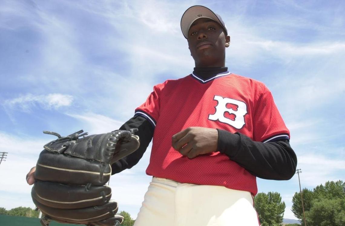 A 19-year-old Dontrelle Willis poses for a portrait with the Boise Hawks before the 2001 home opener.