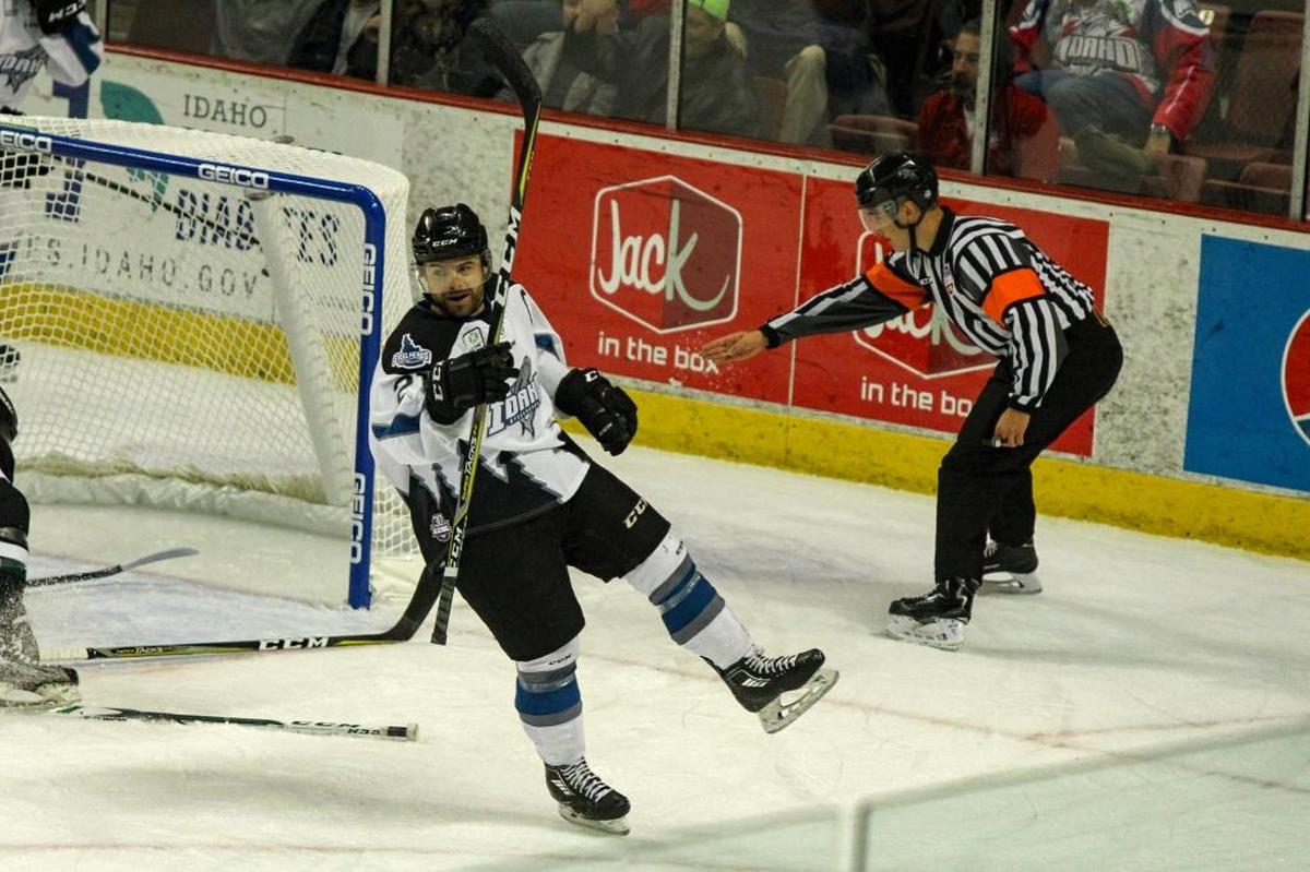 Forward and captain Jefferson Dahl led the Idaho Steelheads last season with 66 points. His younger brother, Alexander Dahl, joined the Steelheads this season.