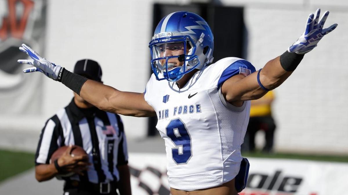 Air Force wide receiver Jalen Robinette (9) celebrates after scoring a touchdown against UNLV in 2014. Robinette has five total TDs (three receiving, two passing) in 2015.
