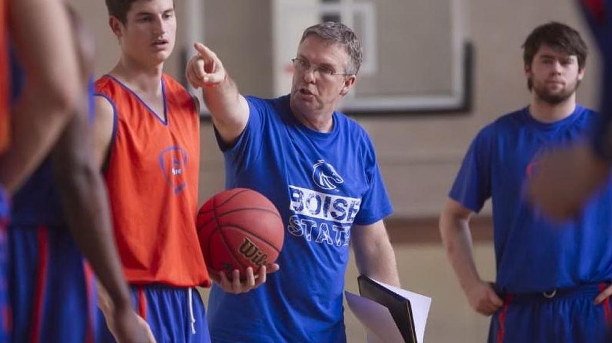Boise State assistant coach Danny Henderson, seen here in December 2013 in Hawaii, has accepted an assistant coaching job at Oklahoma State, the Idaho Statesman has learned.